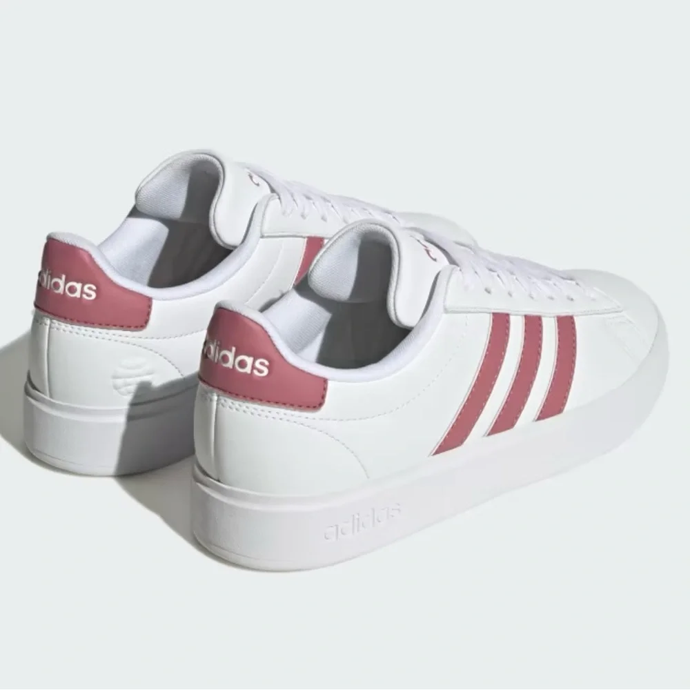Adidas Grand Court 2.0 NWT white & pink shoes women’s 7